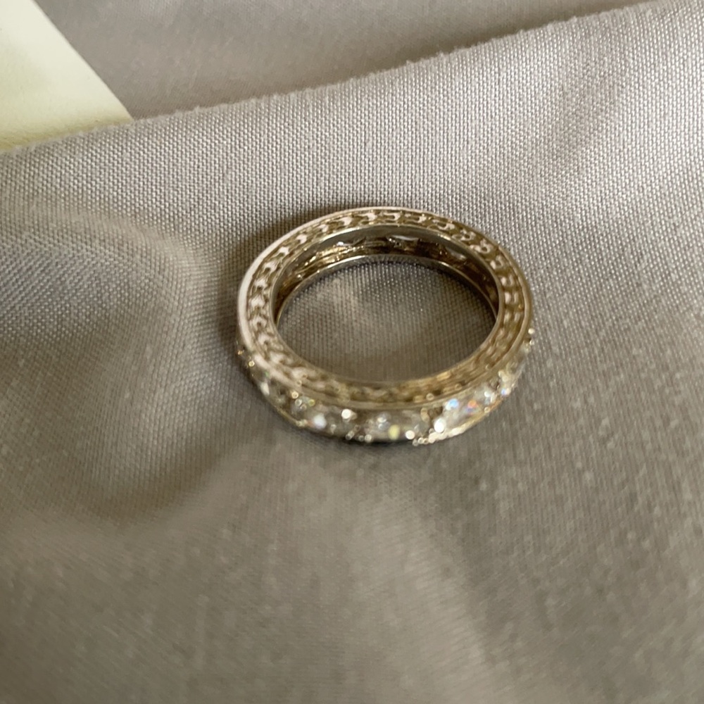 Diamond Ring - Picture 7 of 10